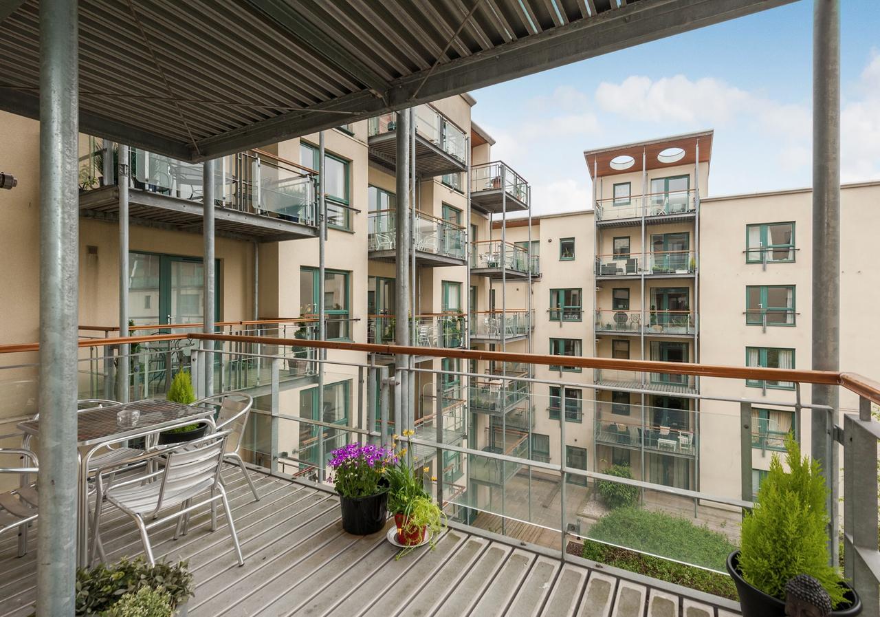 The Holyrood Road Residence Edimburgo Exterior foto